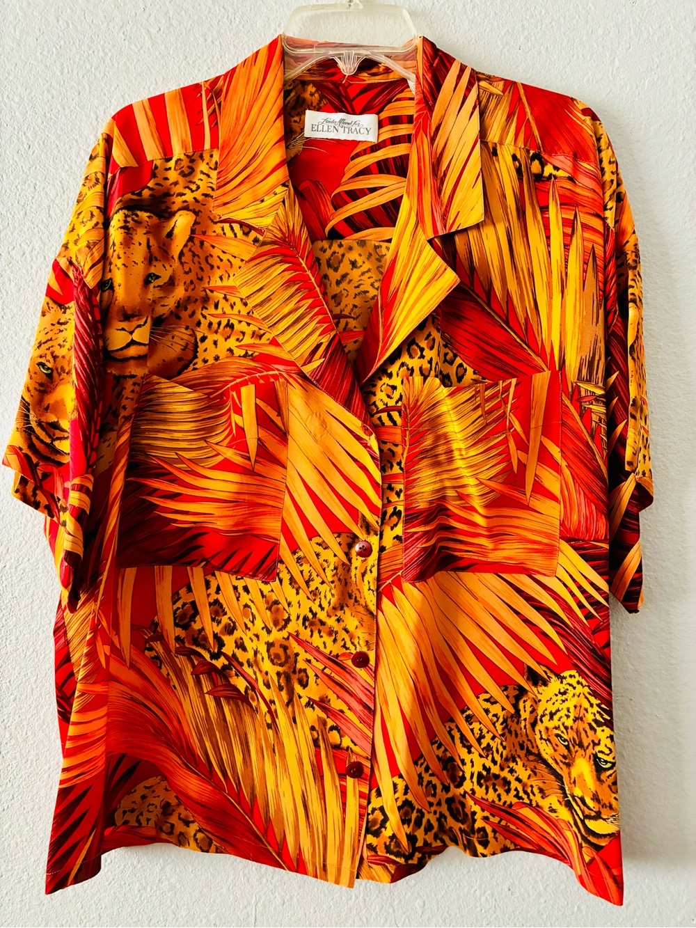 Ellen Tracy 16 💯 Silk Red and Orange Tropical Print Silk Bold Leopard Print Top